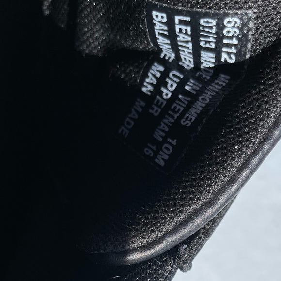 Clarks SLIP RESISTANT Leather Work Dress Shoes Waiter Serving Black Shoes - Picture 8 of 9